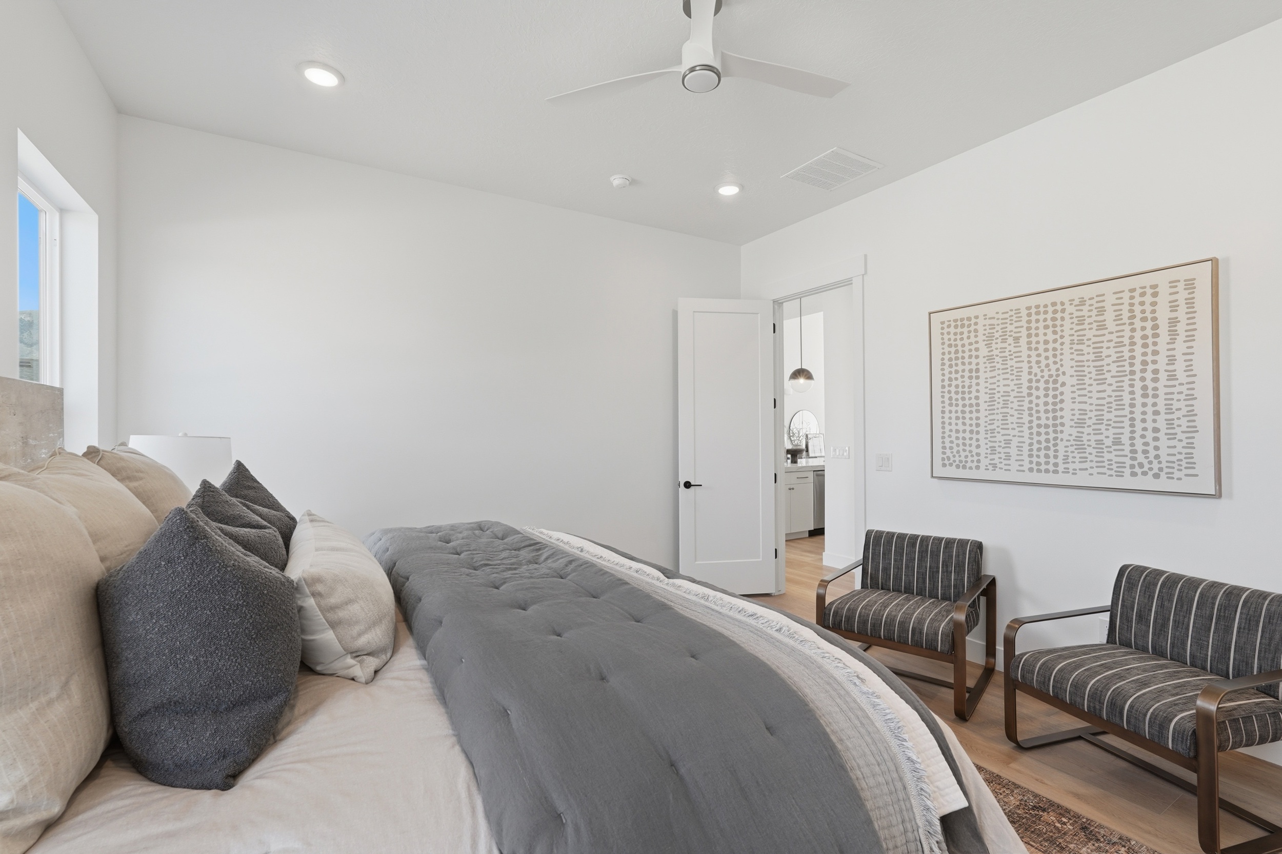Chestnut – Modern home detail 20