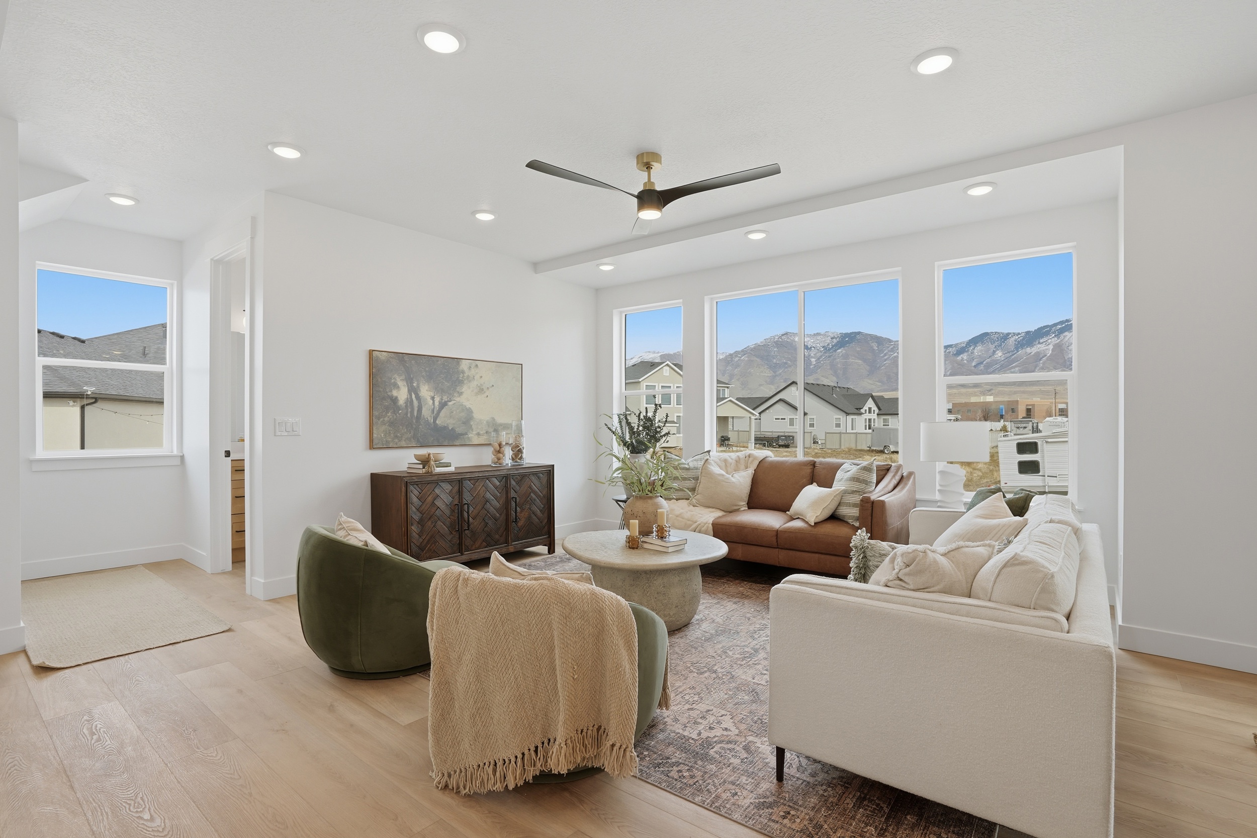 Hawthorne home detail 7