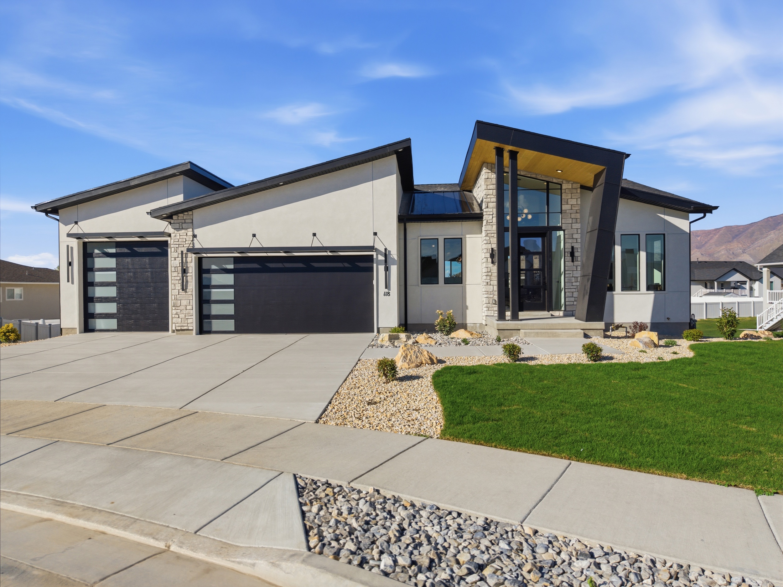 Chestnut – Modern home detail 47