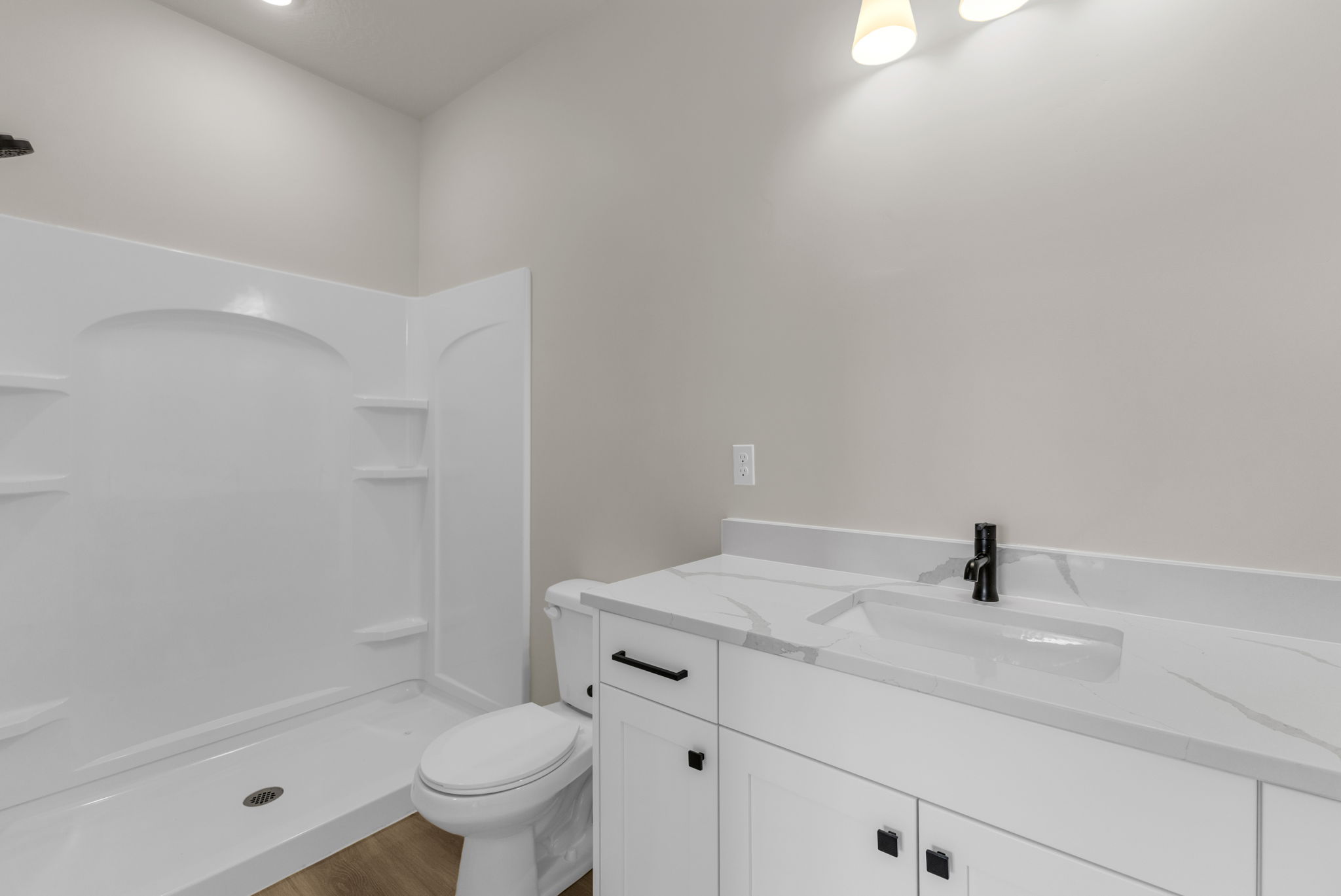 Magnolia home detail 23