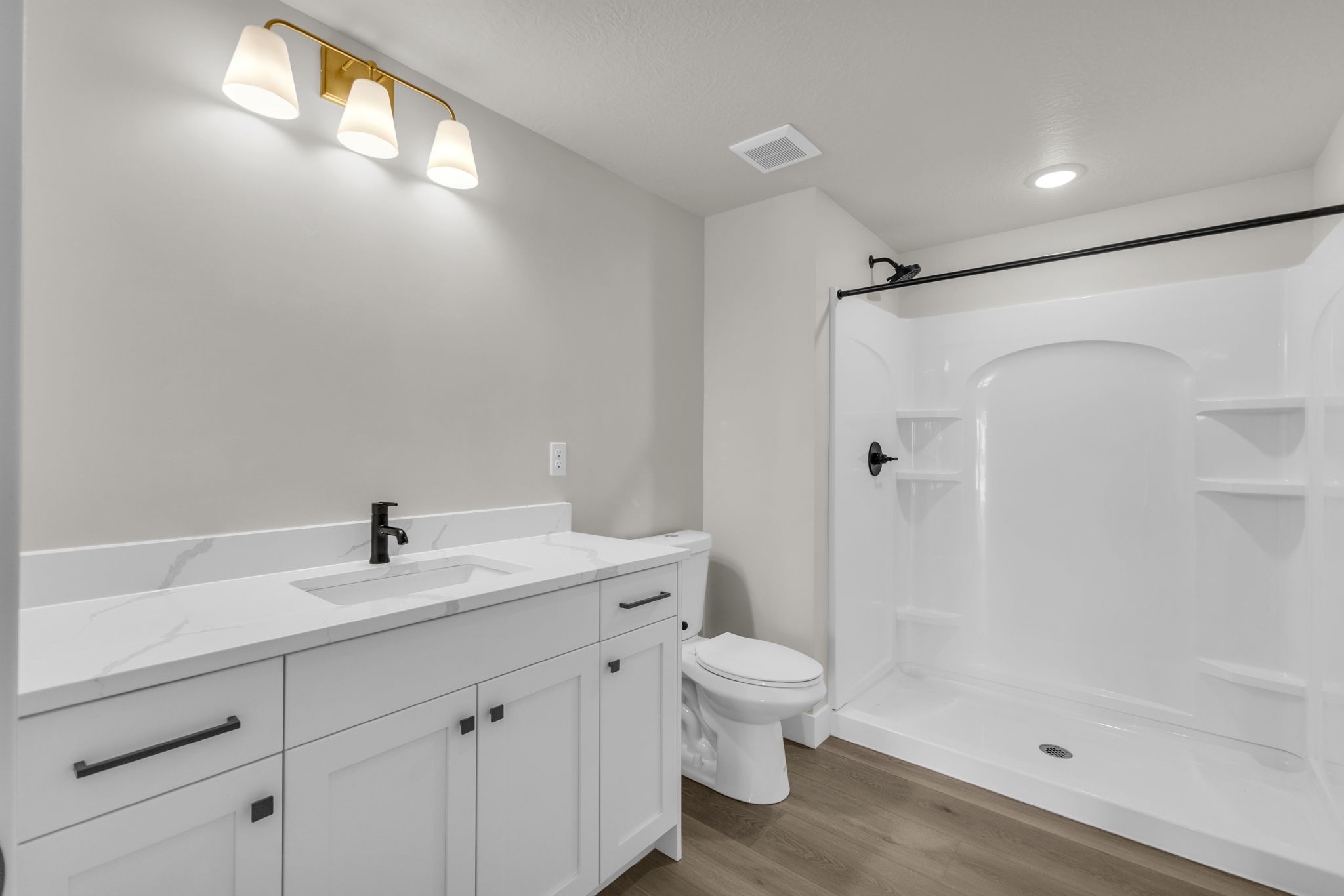Magnolia home detail 19