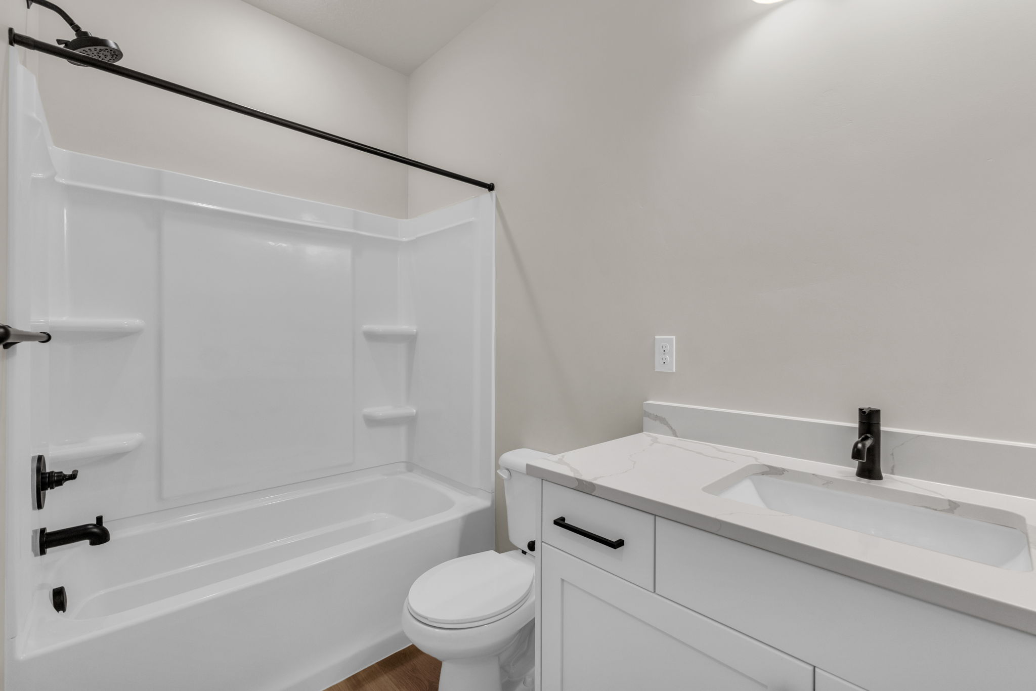 Magnolia home detail 16