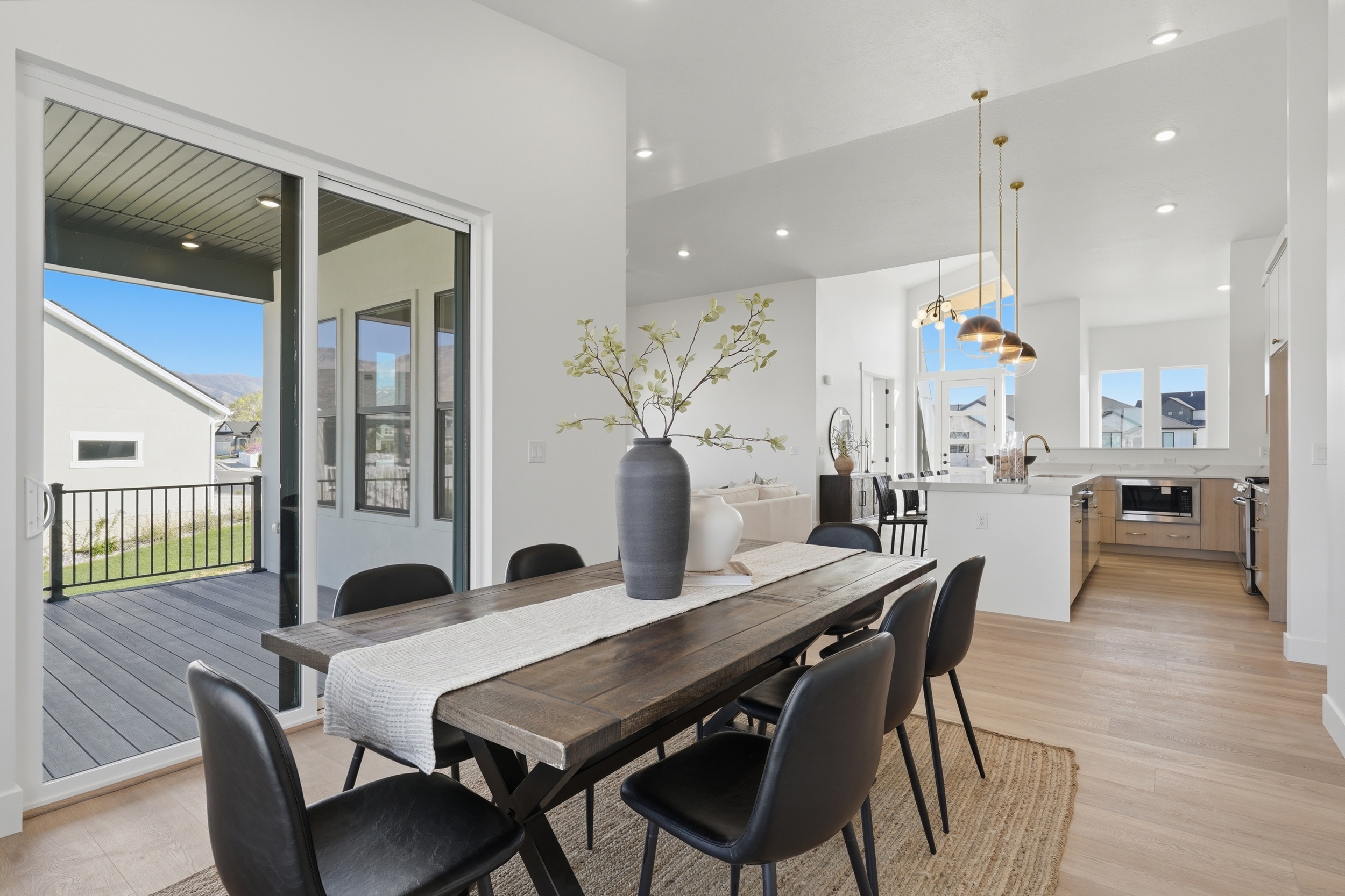 Chestnut – Modern home detail 13