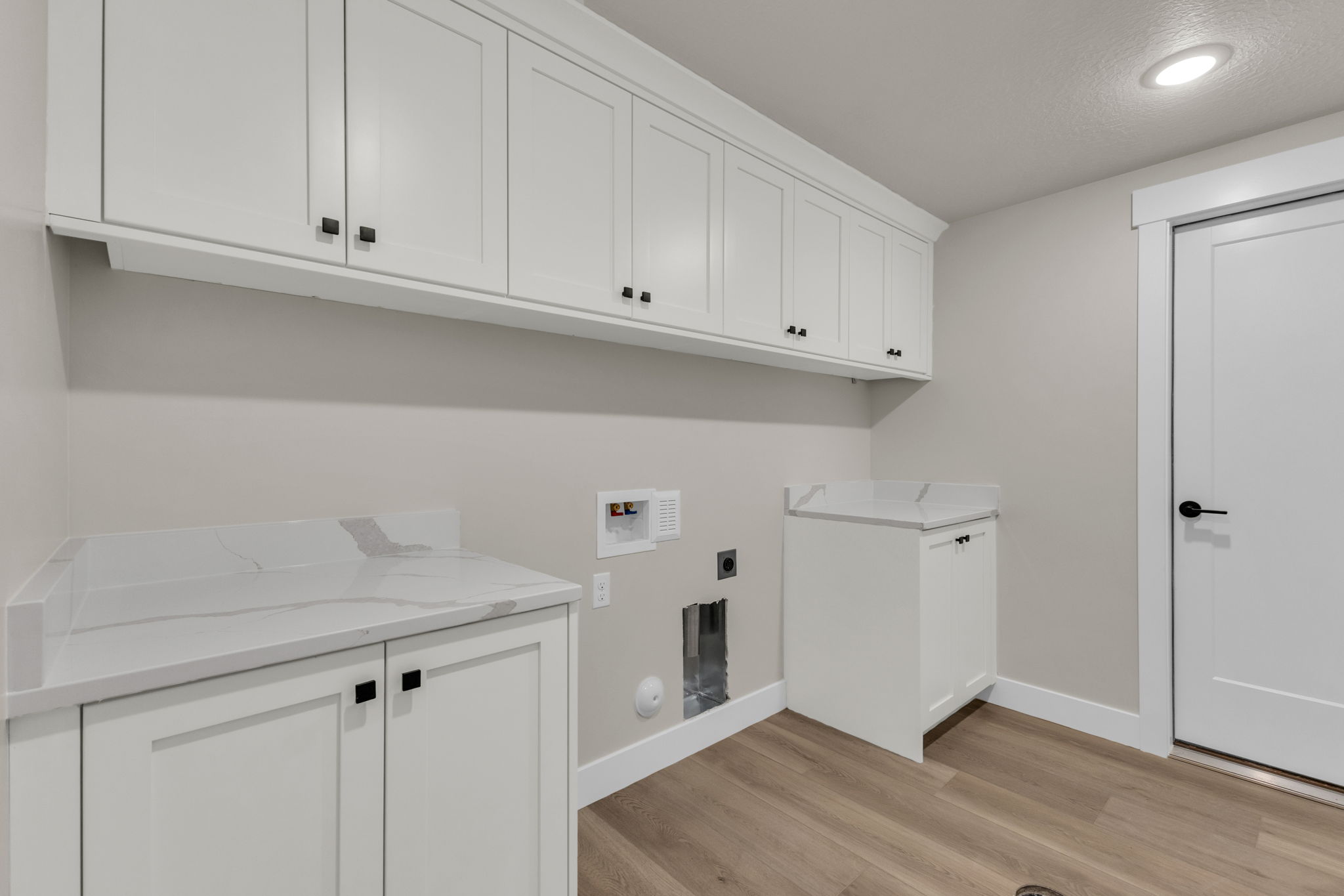 Magnolia home detail 17